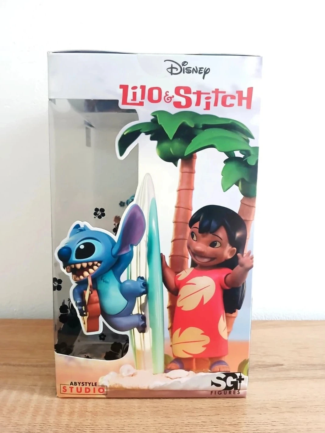 Figurinha de 17cm Disney Lilo e Stitch Prancha de surf ABYStyle SFC 61 – photo 2